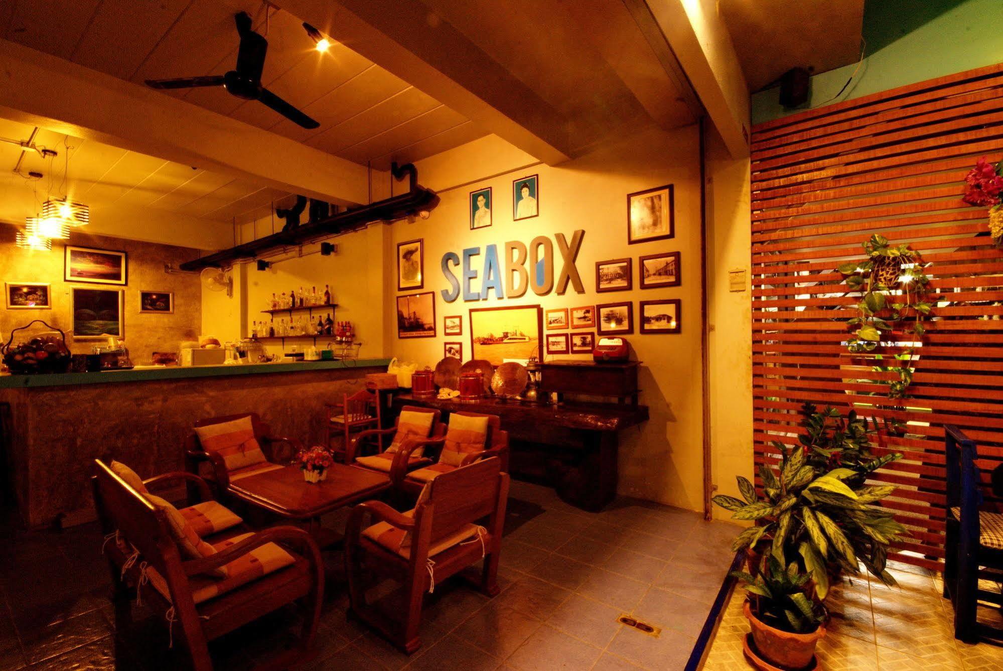 Seabox Khaolak Hostel Кхаулак Экстерьер фото