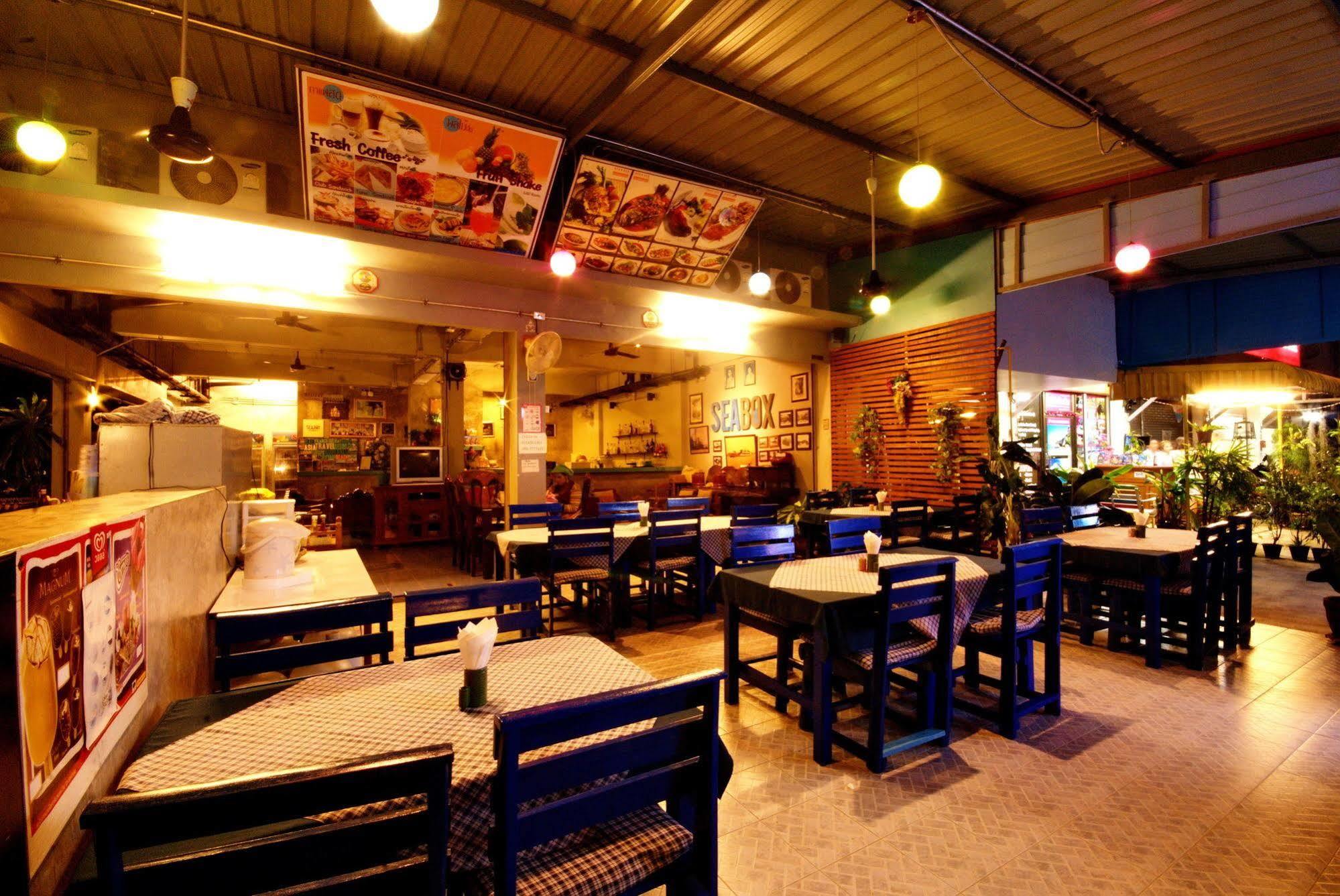 Seabox Khaolak Hostel Кхаулак Экстерьер фото